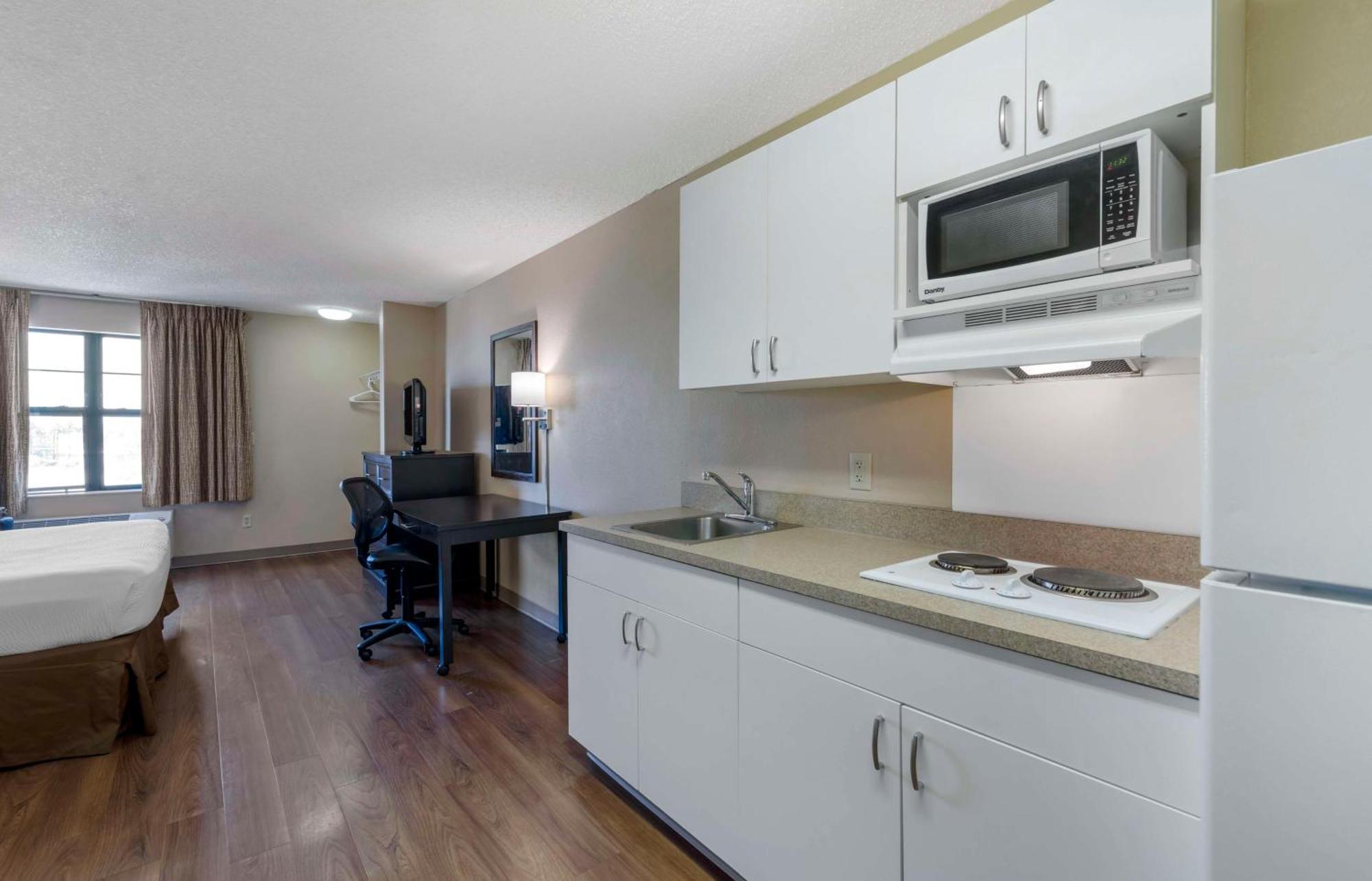 Extended Stay America Suites - Orange County - Katella Ave Kültér fotó