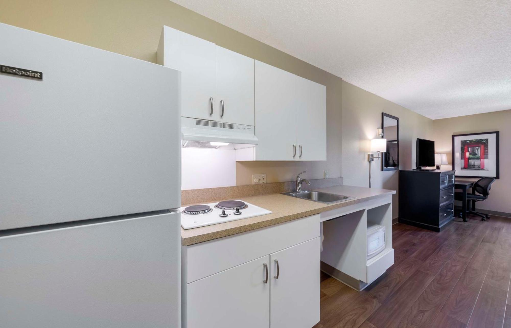 Extended Stay America Suites - Orange County - Katella Ave Kültér fotó