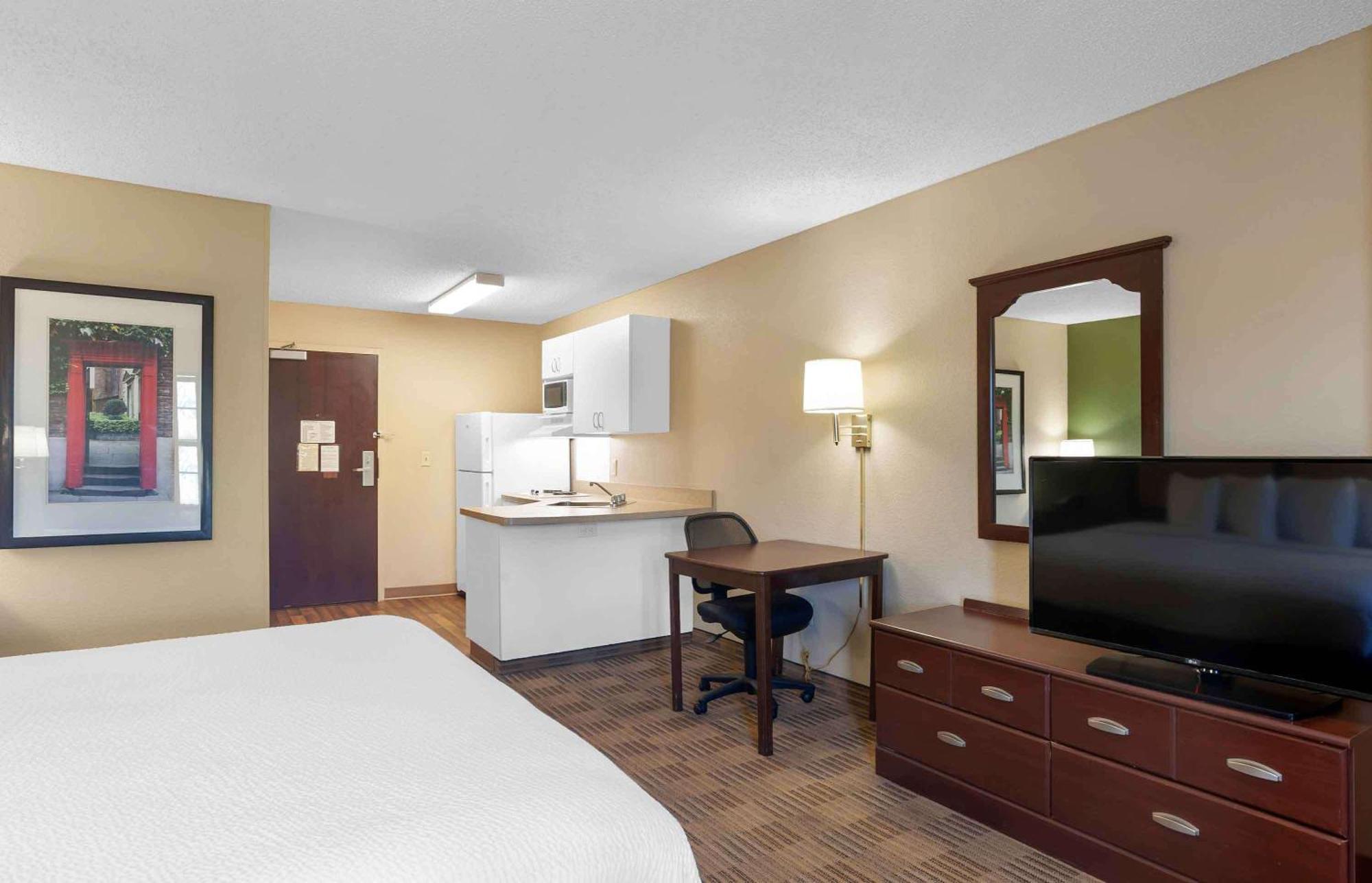 Extended Stay America Suites - Orange County - Katella Ave Kültér fotó
