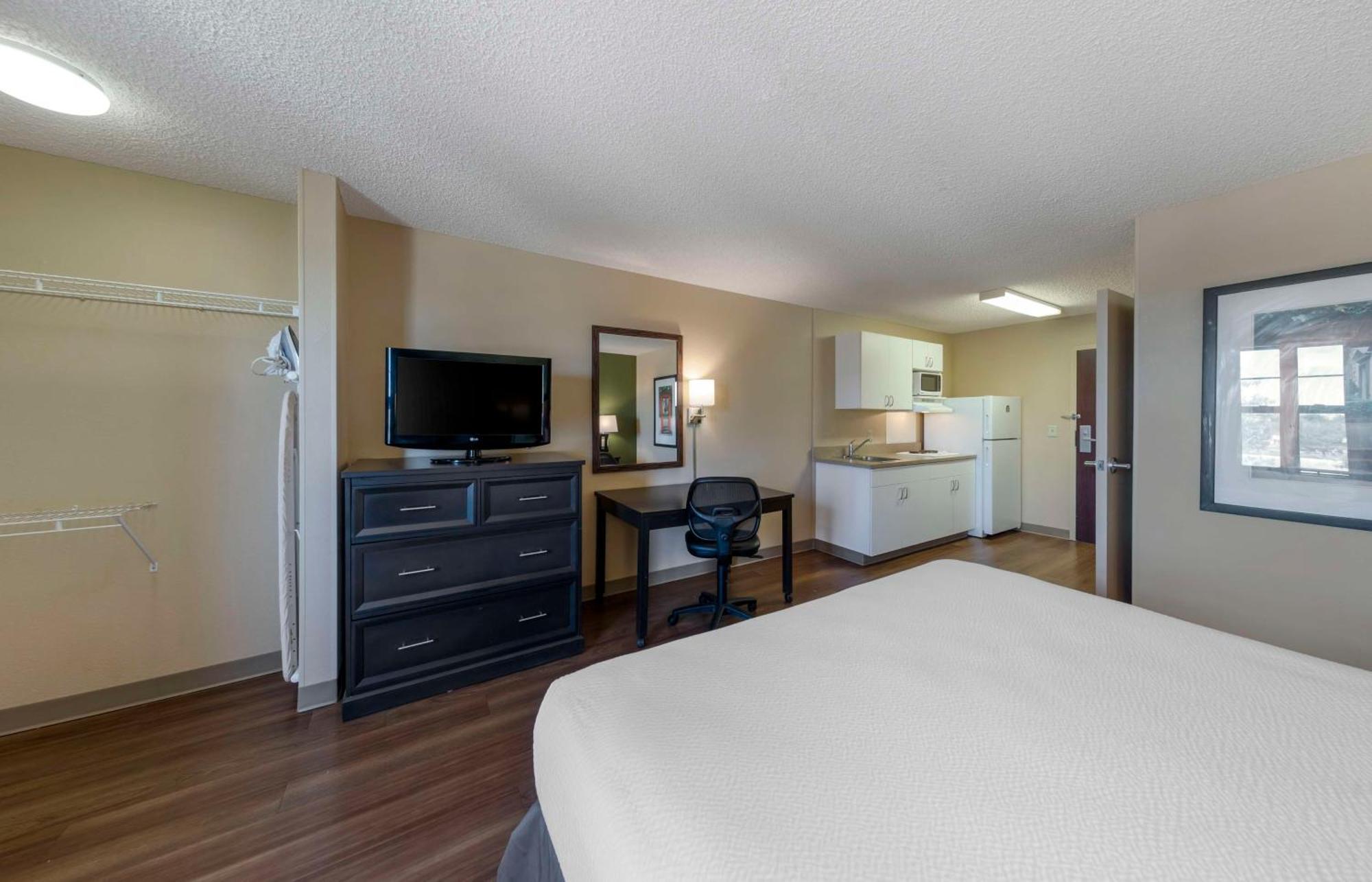 Extended Stay America Suites - Orange County - Katella Ave Kültér fotó